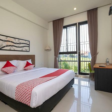 Oyo 697 Olivia Inn Denpasar Legian Eksteriør billede