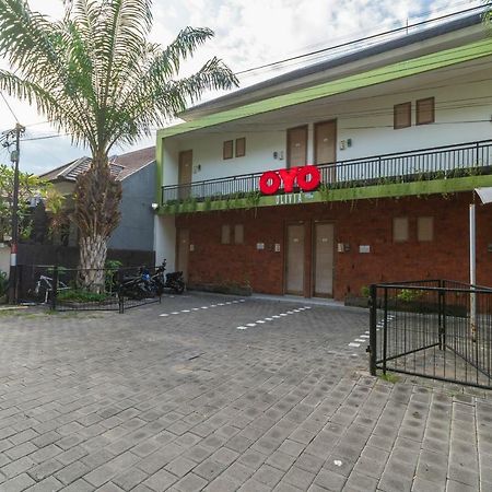 Oyo 697 Olivia Inn Denpasar Legian Eksteriør billede