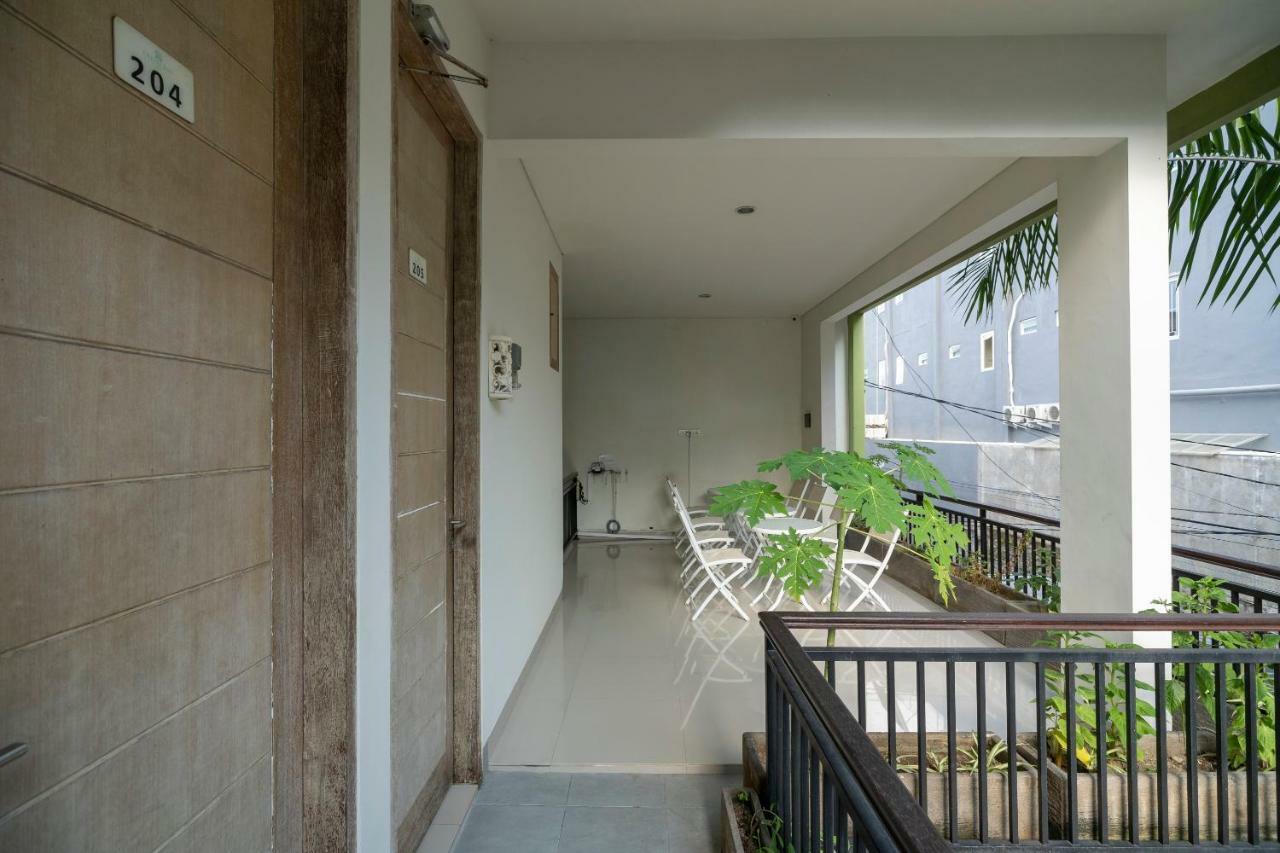 Oyo 697 Olivia Inn Denpasar Legian Eksteriør billede